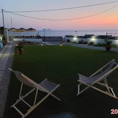 קוקינוס פירגוס Coral Sea Apartment מראה חיצוני תמונה