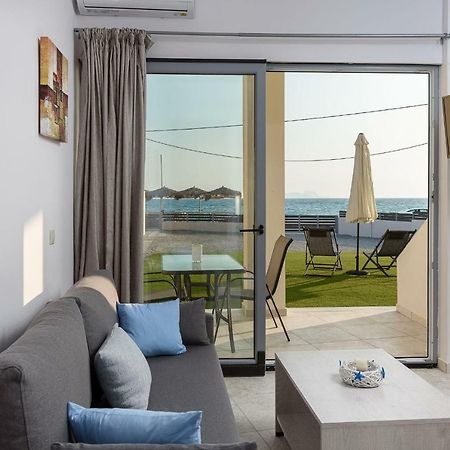 קוקינוס פירגוס Coral Sea Apartment מראה חיצוני תמונה