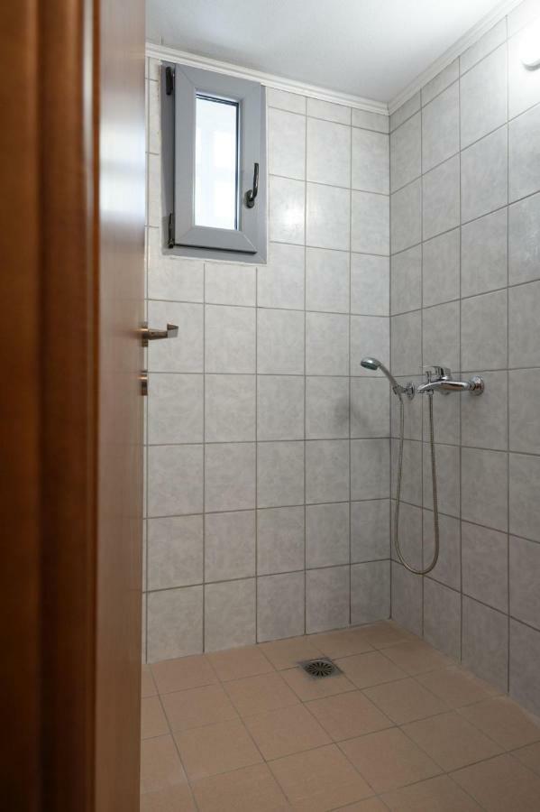 קוקינוס פירגוס Coral Sea Apartment מראה חיצוני תמונה