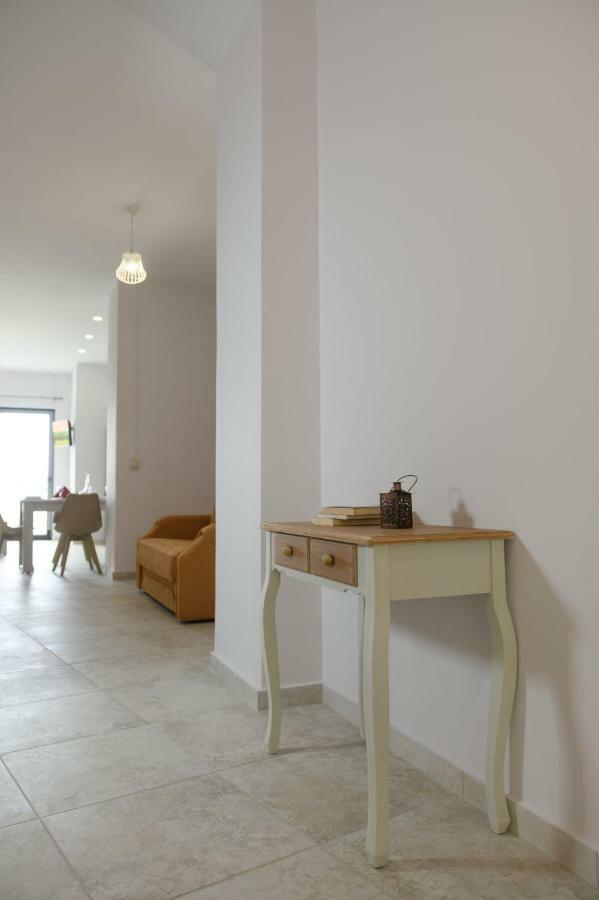 קוקינוס פירגוס Coral Sea Apartment מראה חיצוני תמונה