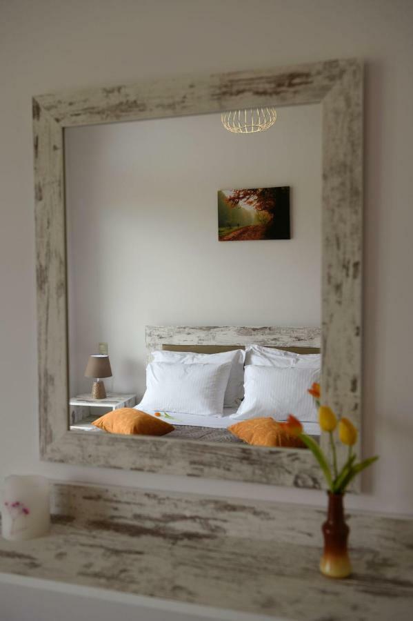 קוקינוס פירגוס Coral Sea Apartment מראה חיצוני תמונה
